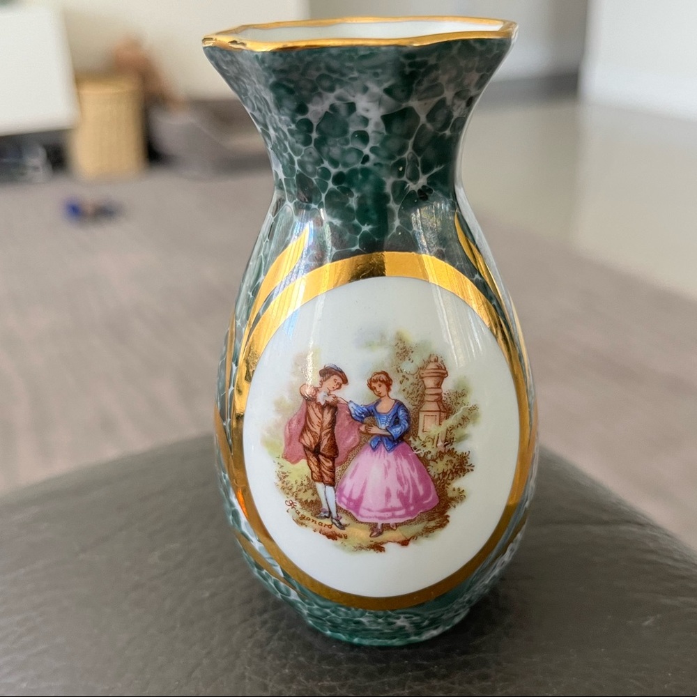LIMOGES France mini vase! Perfect condition collector’s piece